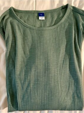 Ribbed Dried Herb Old Navy Luxe Crew Neck Tee; Large